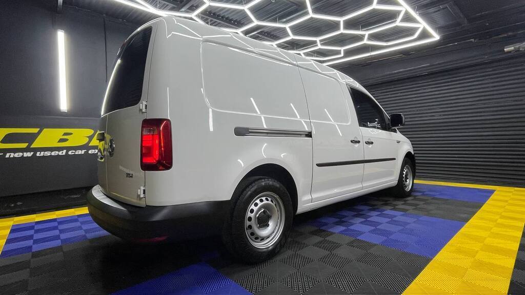 VOLKSWAGEN CADDY4 MAXI 2.0TDi (81KW) F/C P/V