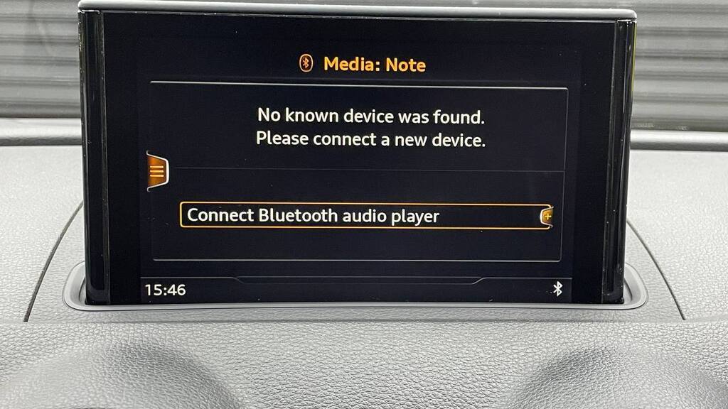 AUDI A3 1.0T FSI STRONIC (30 TFSI)