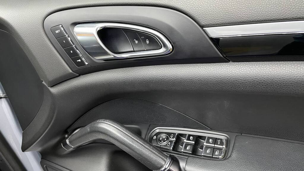 PORSCHE CAYENNE S DIESEL (E2 GEN II)