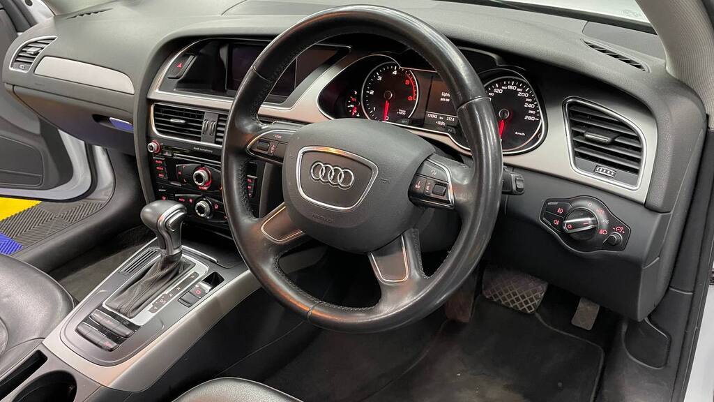 AUDI A4 2.0 TDI SE MULTITRONIC