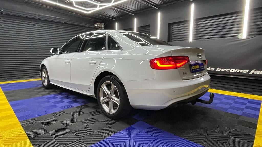 AUDI A4 2.0 TDI SE MULTITRONIC