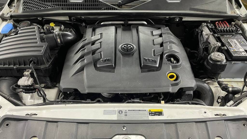 VOLKSWAGEN AMAROK 3.0TDi H-LINE 190KW 4MOT A/T D/C P/U