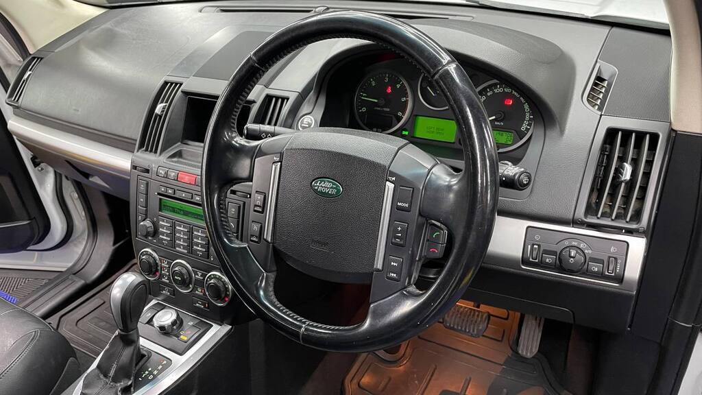 LAND ROVER FREELANDER II 2.2 SD4 SE A/T