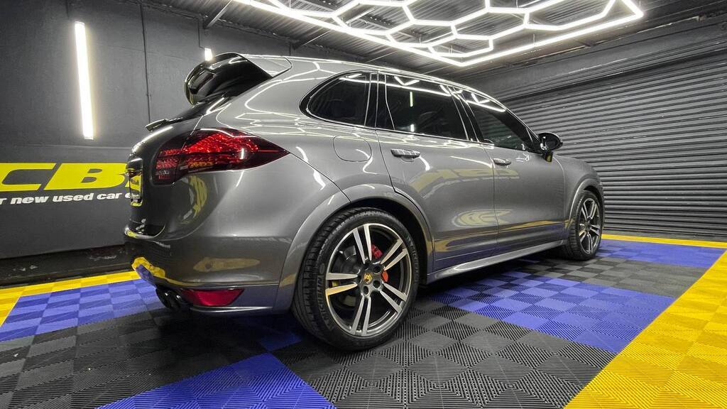 PORSCHE CAYENNE GTS TIPTRONIC (E2)