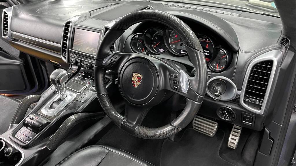 PORSCHE CAYENNE GTS TIPTRONIC (E2)