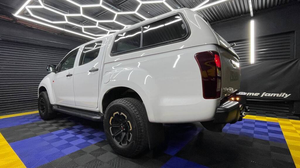 ISUZU D-MAX 250 HO HI-RIDE D/C P/U