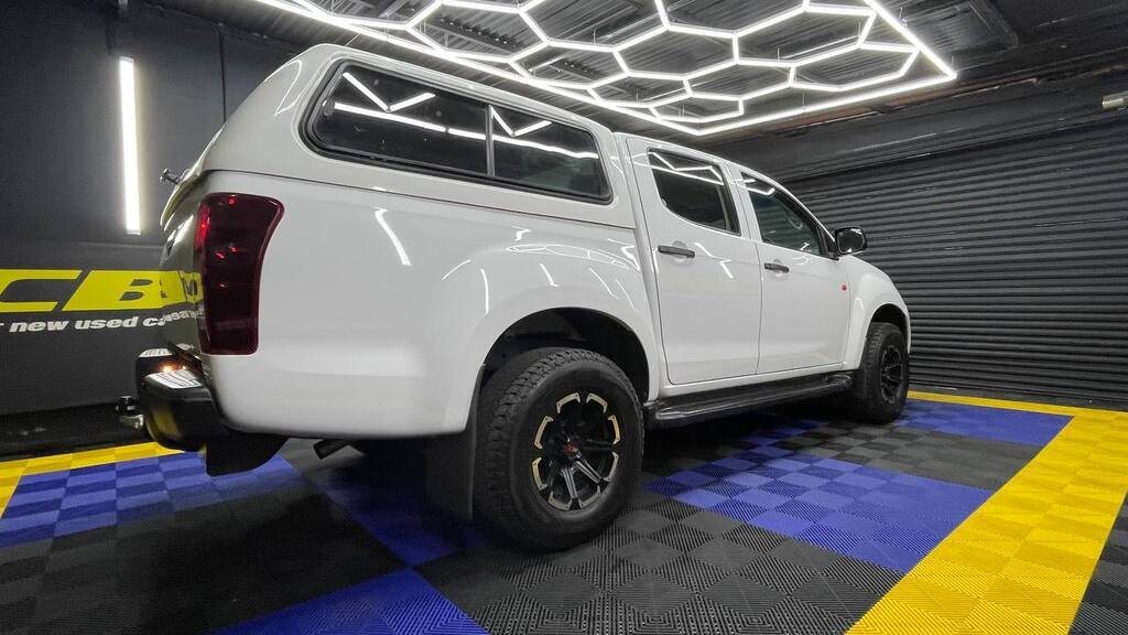 ISUZU D-MAX 250 HO HI-RIDE D/C P/U