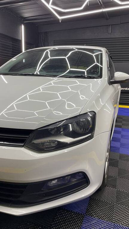 VOLKSWAGEN - POLO VIVO 1.4 COMFORTLINE (5DR)