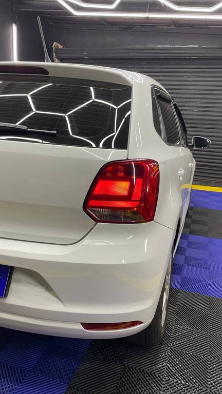 VOLKSWAGEN - POLO VIVO 1.4 COMFORTLINE (5DR)