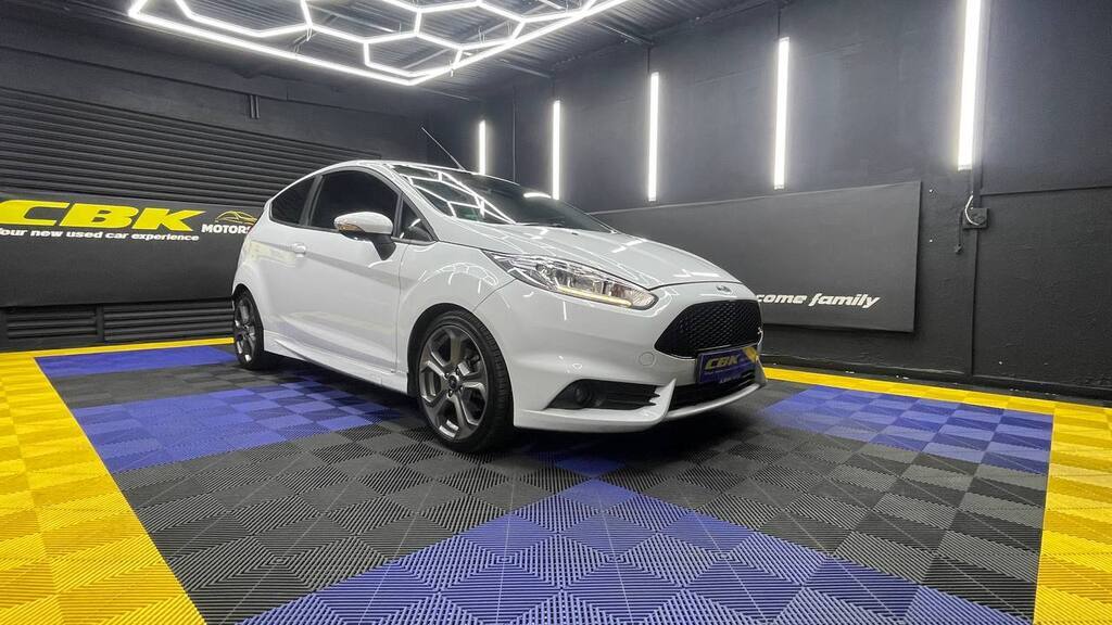 FORD - FIESTA ST 1.6 ECOBOOST GDTi