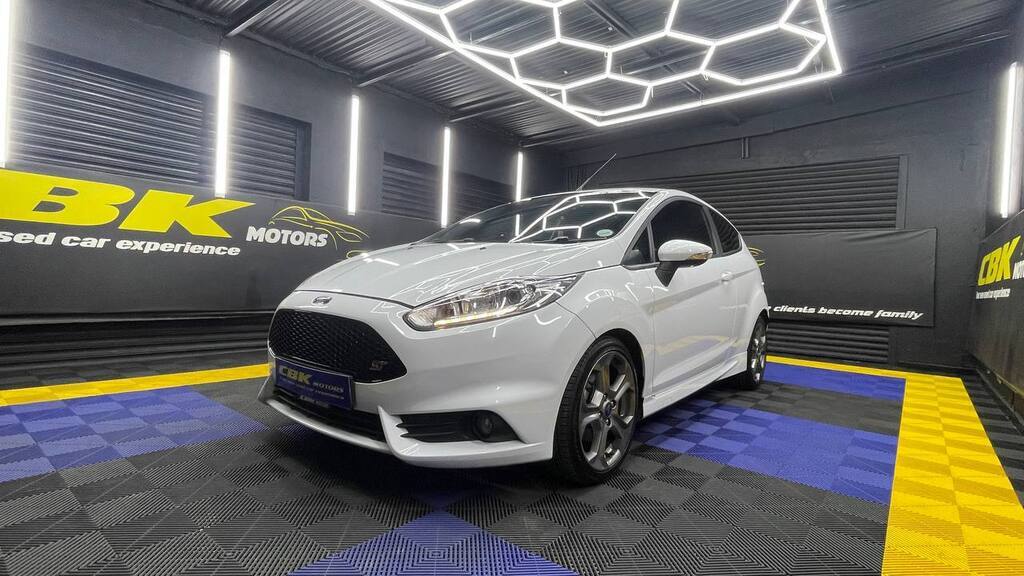 FORD - FIESTA ST 1.6 ECOBOOST GDTi