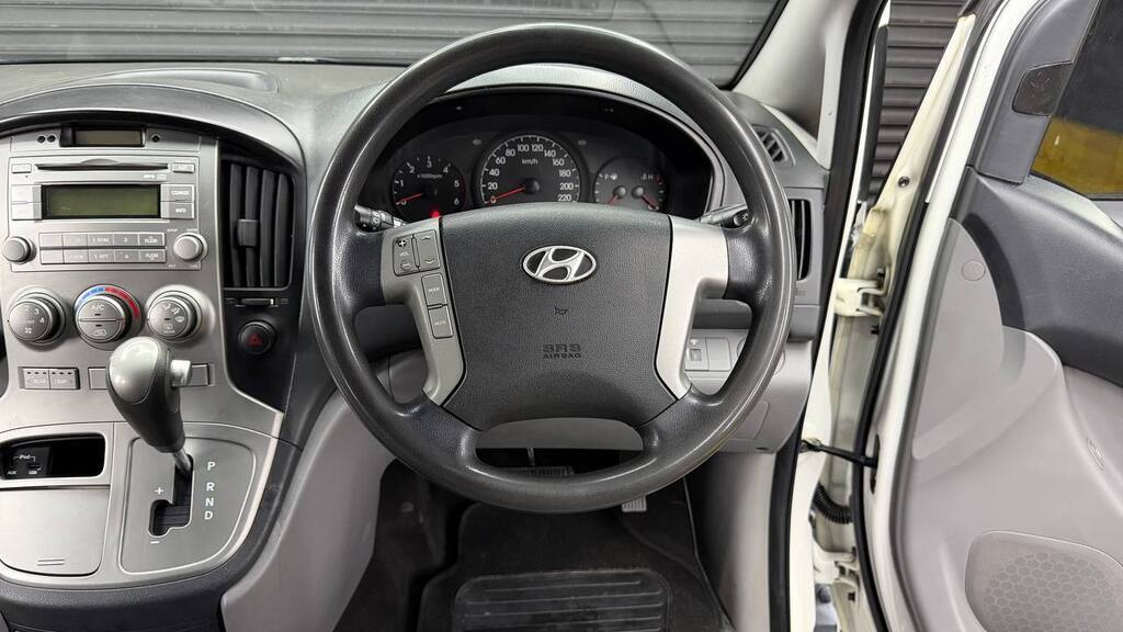 HYUNDAI - H-1 2.5 CRDI (VGT) WAGON A/T