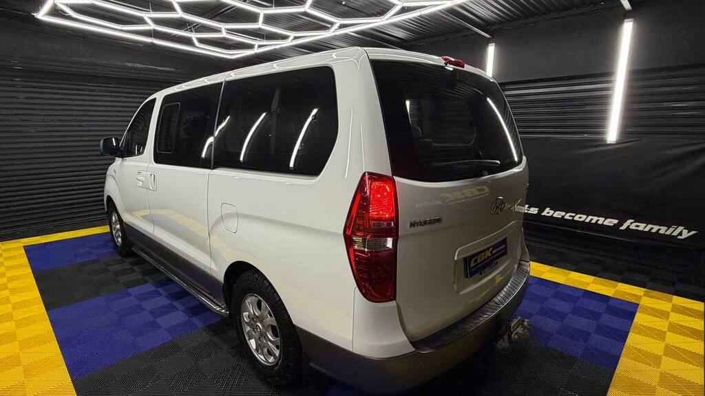 HYUNDAI - H-1 2.5 CRDI (VGT) WAGON A/T
