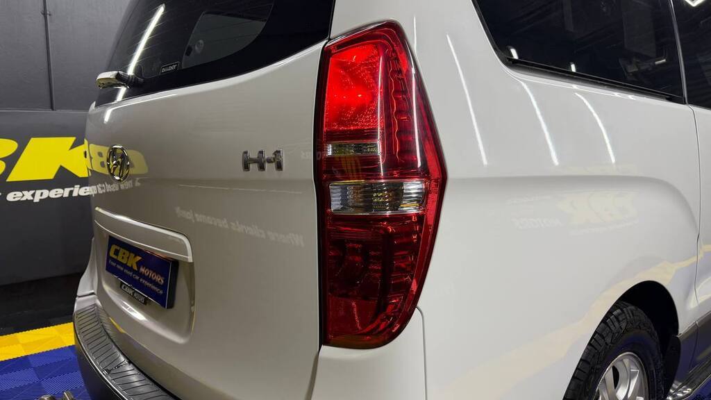HYUNDAI - H-1 2.5 CRDI (VGT) WAGON A/T