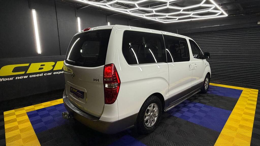 HYUNDAI - H-1 2.5 CRDI (VGT) WAGON A/T