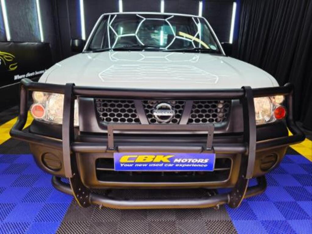 NISSAN - HARDBODY NP300 2.0i LWB P/U S/C