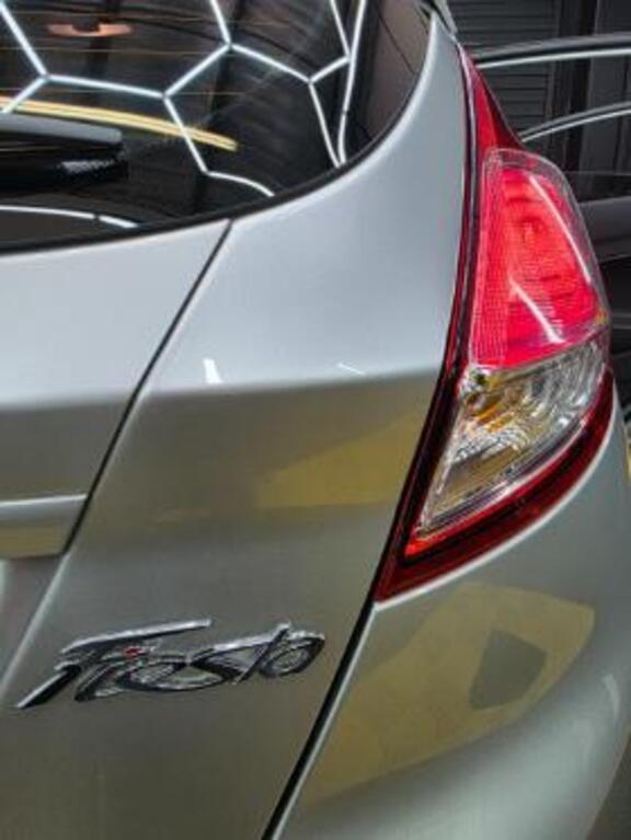FORD - FIESTA 1.0 ECOBOOST AMBIENTE POWERSHIFT 5DR