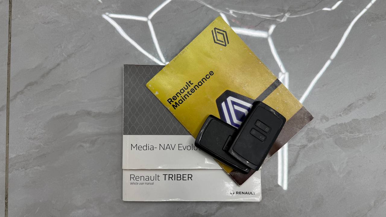 Renault - Triber - 1.0 Prestige Auto