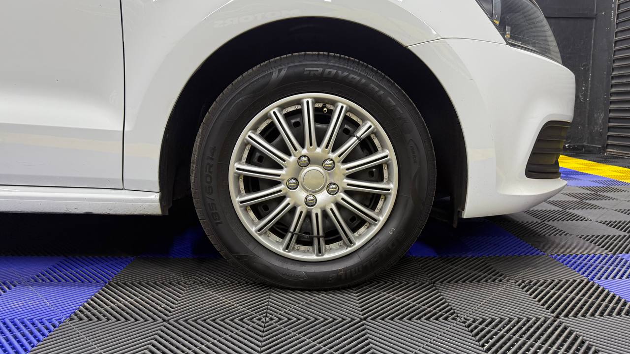 Volkswagen - Polo Vivo - Hatch 1.4 Trendline