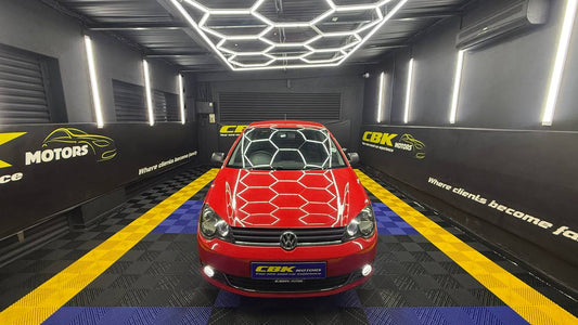 Volkswagen - Polo Vivo - 5-Door 1.4 Blueline