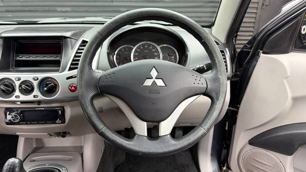 MITSUBISHI - TRITON 2.5 Di-D P/U D/C