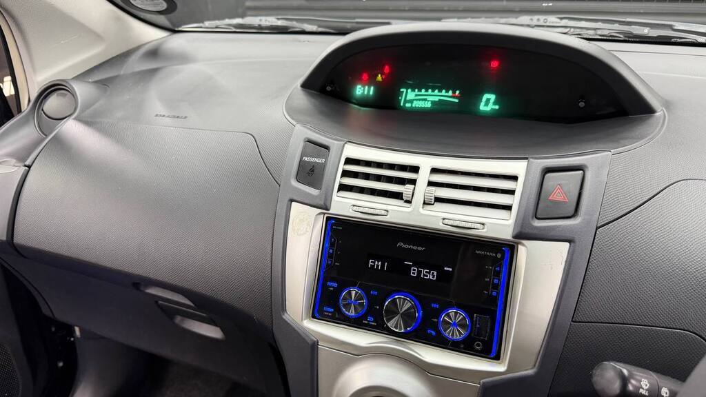 TOYOTA - YARIS T3 SPIRIT A/T 5Dr