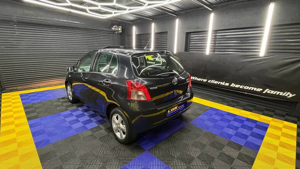 TOYOTA - YARIS T3 SPIRIT A/T 5Dr