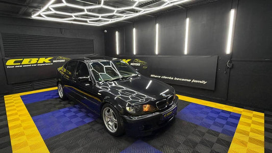 BMW - 320i Sport (E46)F/L