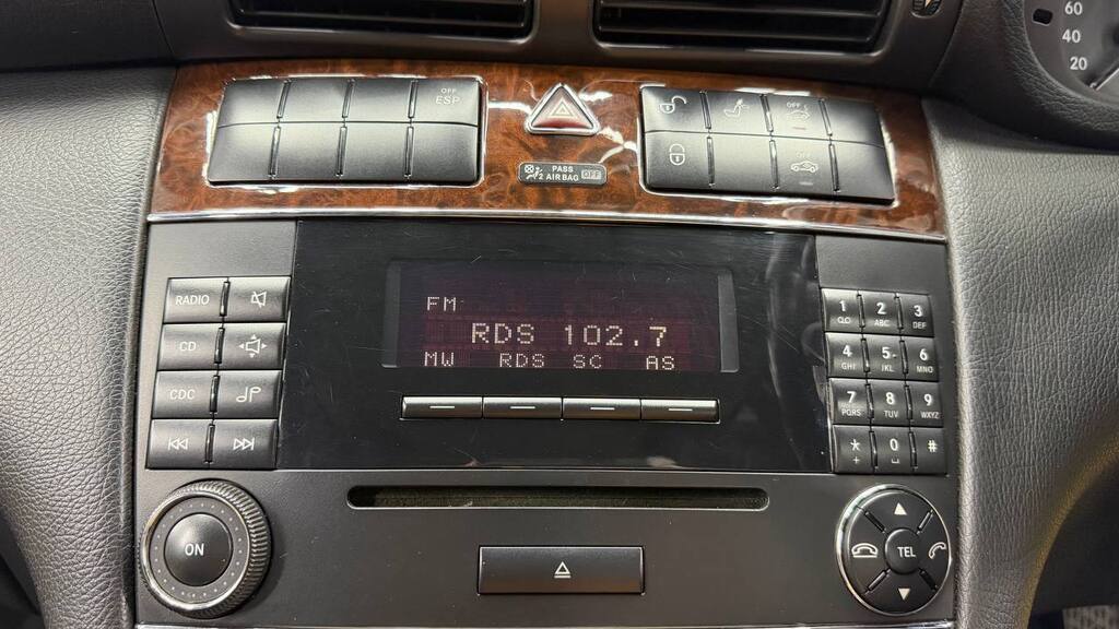 MERCEDES-BENZ - C180K ELEGANCE