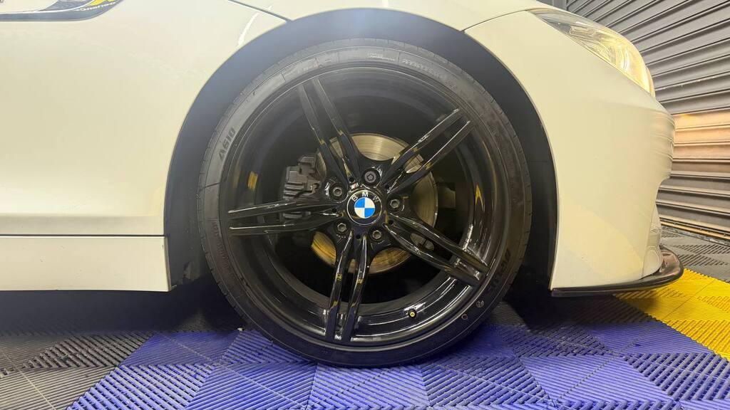 BMW - Z4 sDRIVE20i M SPORT A/T