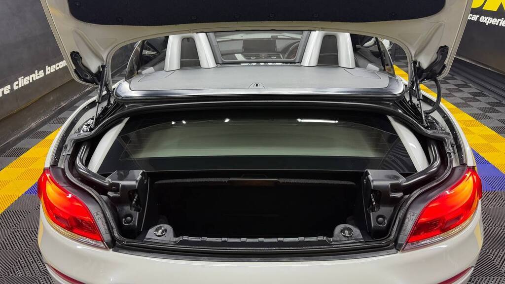 BMW - Z4 sDRIVE20i M SPORT A/T