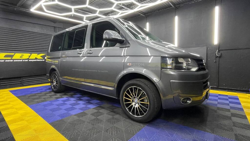 VOLKSWAGEN - T5 CARAVELLE 2.0 BiTDi DSG