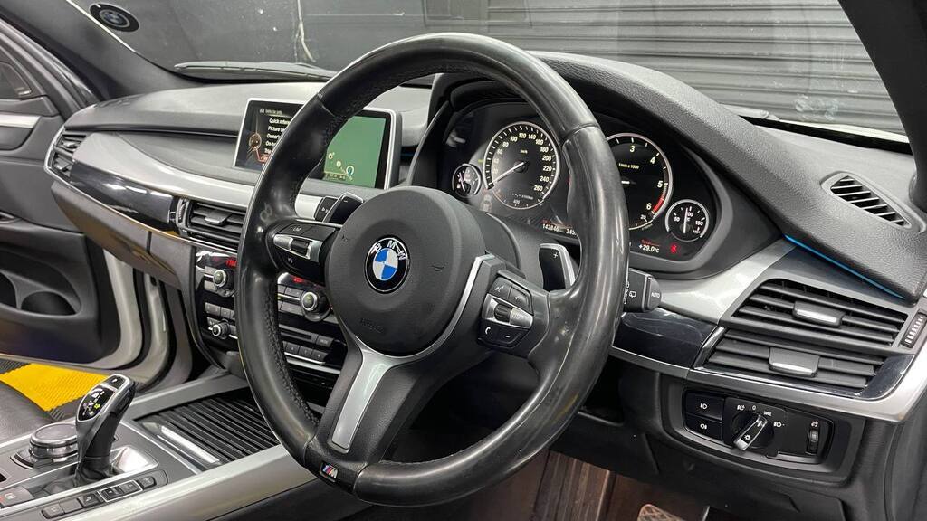 BMW - X5 M50d (F15)