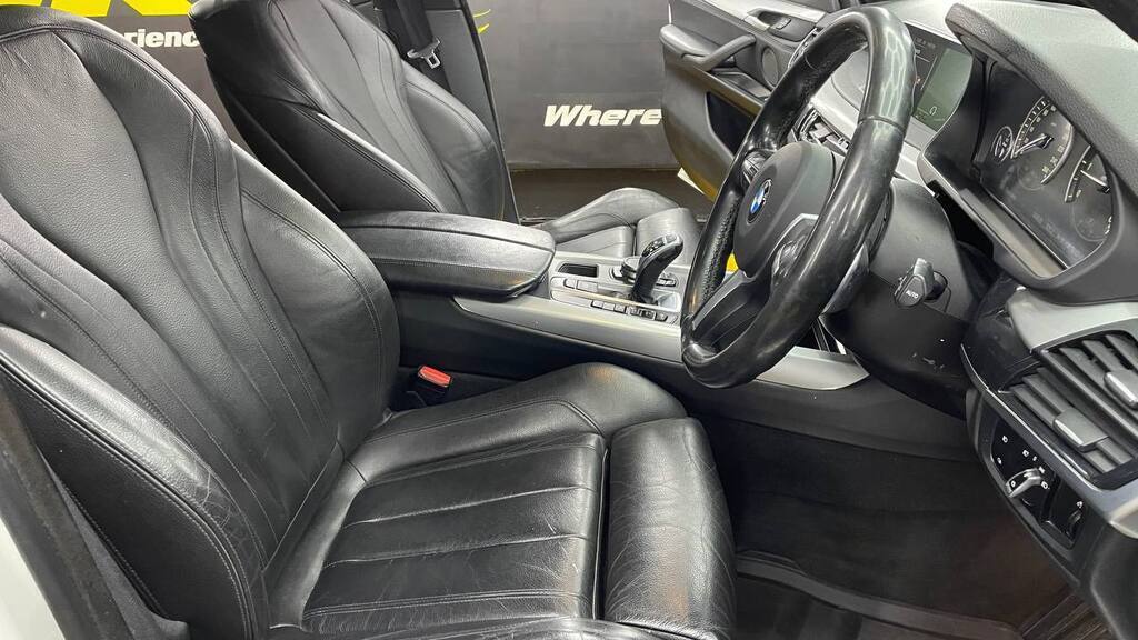BMW - X5 M50d (F15)