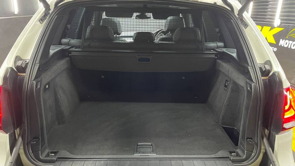 BMW - X5 M50d (F15)
