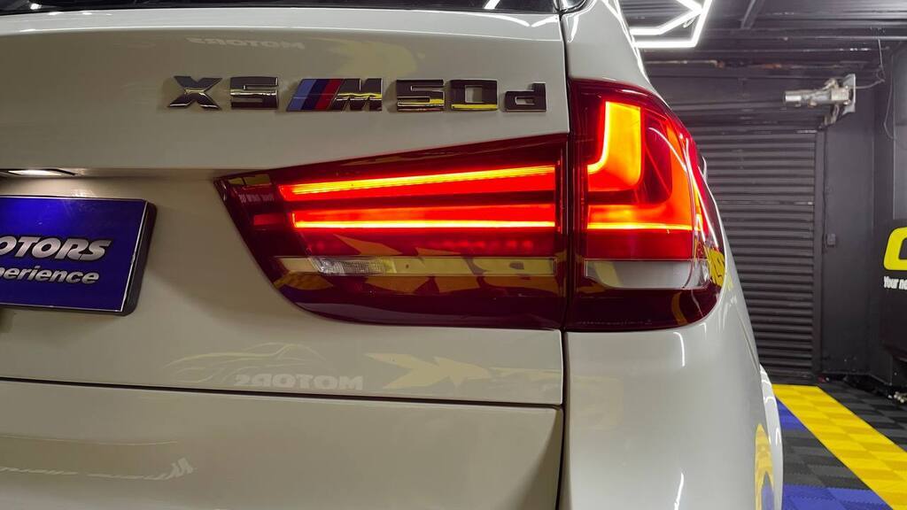 BMW - X5 M50d (F15)