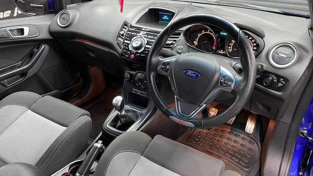 FORD FIESTA ST 1.6 ECOBOOST GDTi