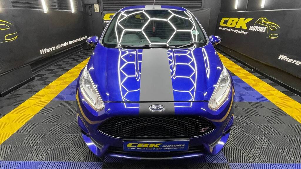 FORD FIESTA ST 1.6 ECOBOOST GDTi