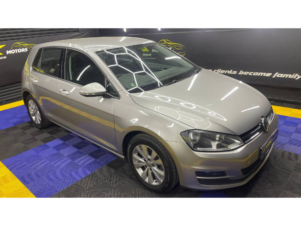VOLKSWAGEN GOLF VII 1.4 TSI COMFORTLINE DSG