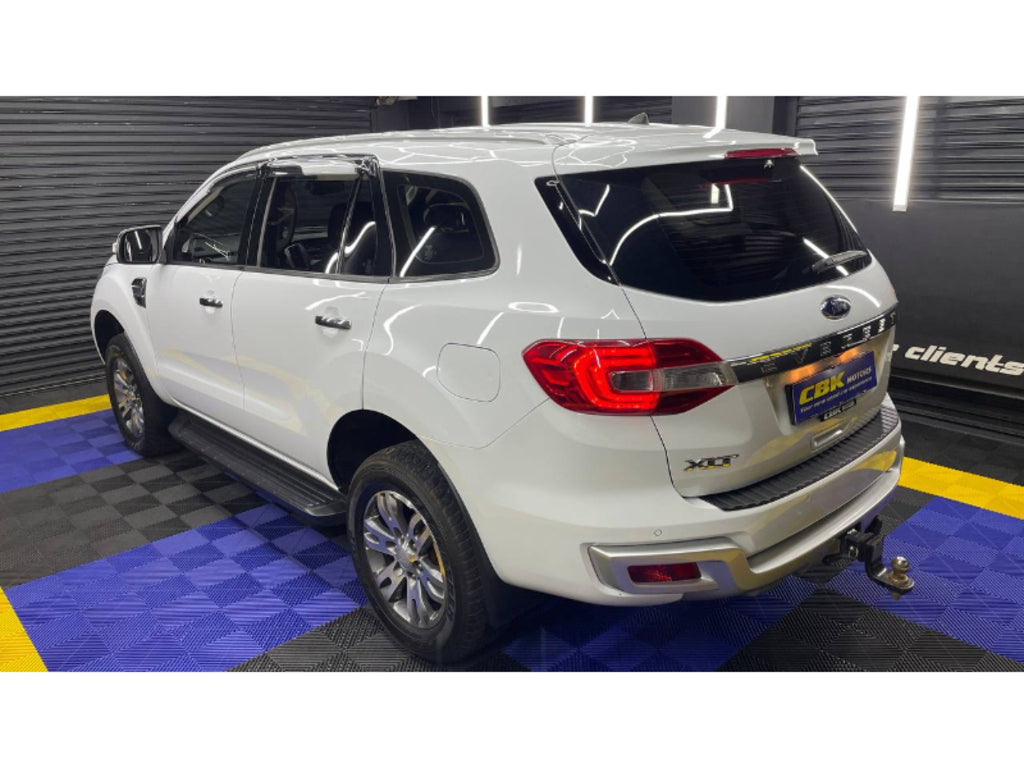 FORD EVEREST 2.2 TDCi  XLT A/T