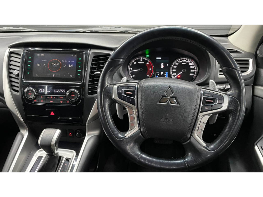 MITSUBISHI PAJERO SPORT 2.4D 4X4 SHOGUN A/T