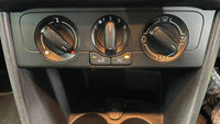 VOLKSWAGEN POLO VIVO 1.4 TRENDLINE (5DR)