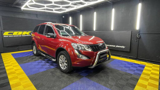 MAHINDRA XUV 500 2.2D MHAWK A/T (W8) 7 SEAT