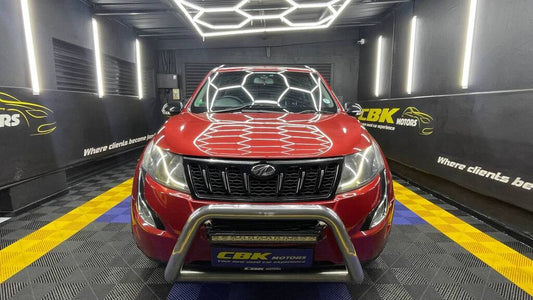MAHINDRA XUV 500 2.2D MHAWK A/T (W8) 7 SEAT