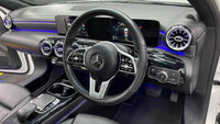 MERCEDES-BENZ A 200 A/T