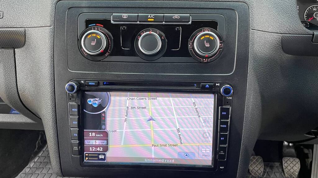 VOLKSWAGEN CADDY CROSS 2.0 TDi (81KW)