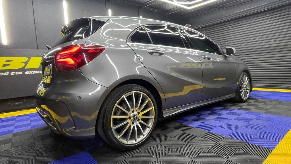 MERCEDES-BENZ A 200d AMG A/T