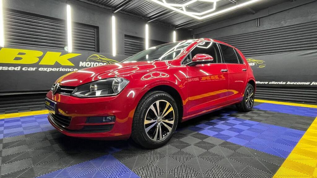 VOLKSWAGEN GOLF VII 1.4 TSI COMFORTLINE