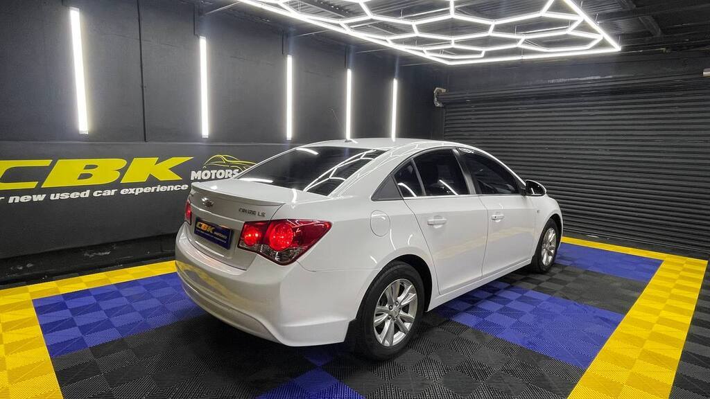 CHEVROLET - CRUZE 1.6 LS