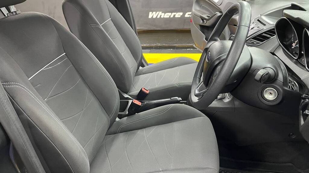 FORD FIESTA 1.0 ECOBOOST TREND POWERSHIFT 5DR